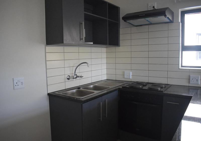 To Let 2 Bedroom Property for Rent in Bergvliet Western Cape
